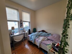 106 Hyde Park Ave, Unit 1 Apartamentos