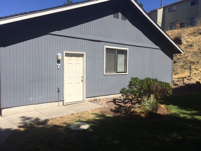 82 NW Riverside Blvd in Bend, OR - Building Photo - Building Photo