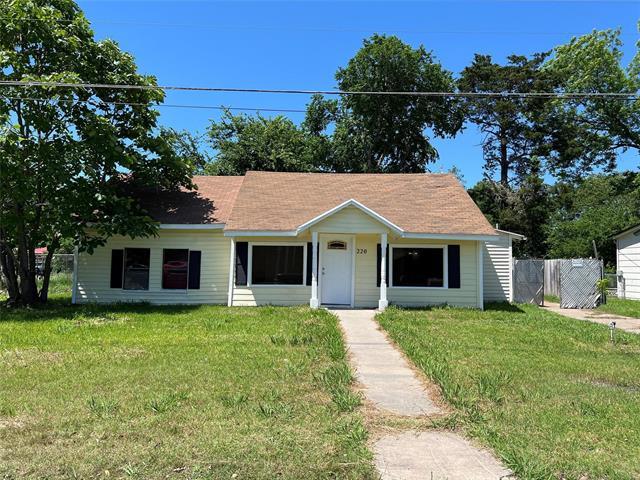 property at 220 W Denison Ave