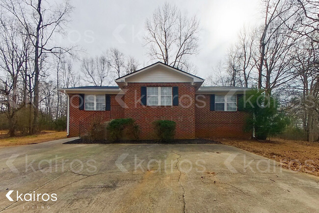 property at 225 Big Oak Cir