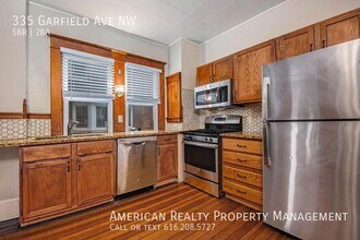 335 Garfield Ave NW in Grand Rapids, MI - Building Photo - Building Photo
