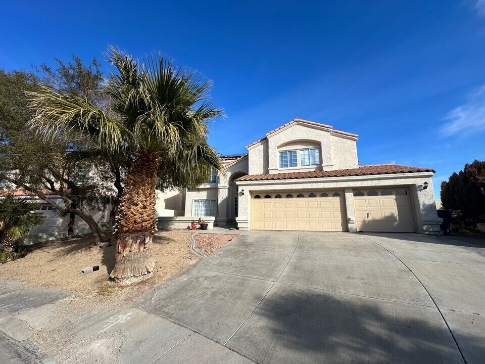 2 Ranger Ct in Henderson, NV - Building Photo