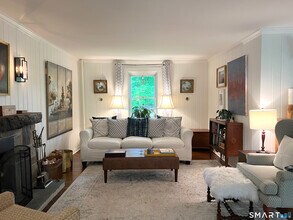 269 Farmingville Rd in Ridgefield, CT - Building Photo - Building Photo