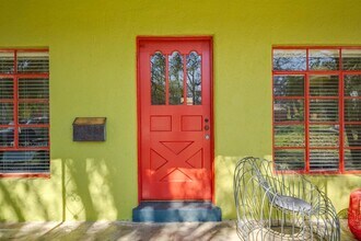 1300 Kirkwood Rd in Austin, TX - Building Photo - Building Photo