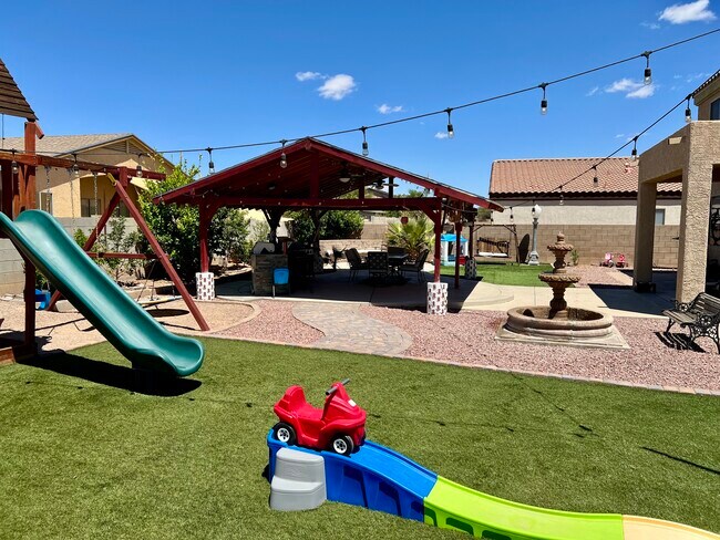 6388 W Copper Leaf Dr in Tucson, AZ - Building Photo - Building Photo