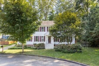 5200 Parrish Creek Dr in Midlothian, VA - Building Photo - Building Photo