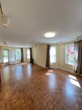 10 Packard Ave, Unit 1 in Somerville, MA - Foto de edificio - Building Photo