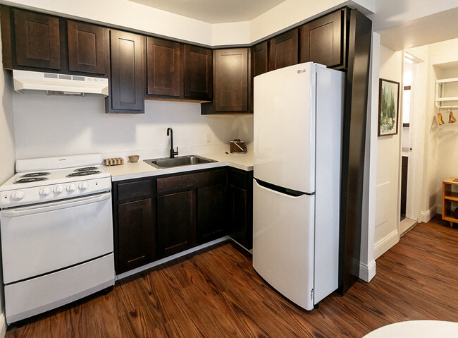 Parker House Apartments
