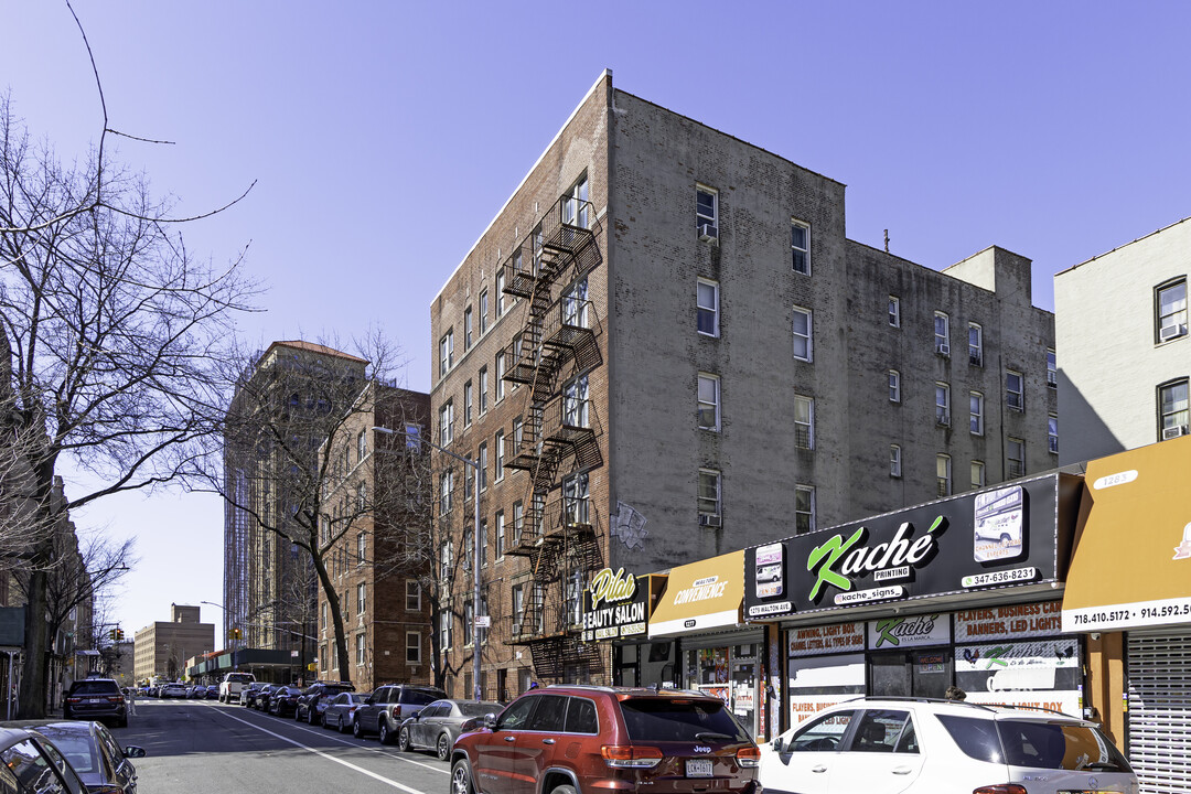 1265 Walton Ave in Bronx, NY - Foto de edificio