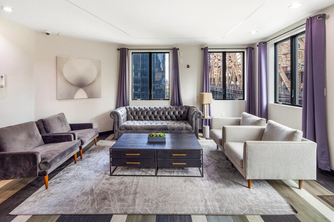 420 E 62nd St in New York, NY - Building Photo - Building Photo