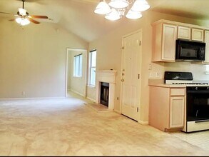 14602 Varrelman St in Austin, TX - Building Photo - Building Photo
