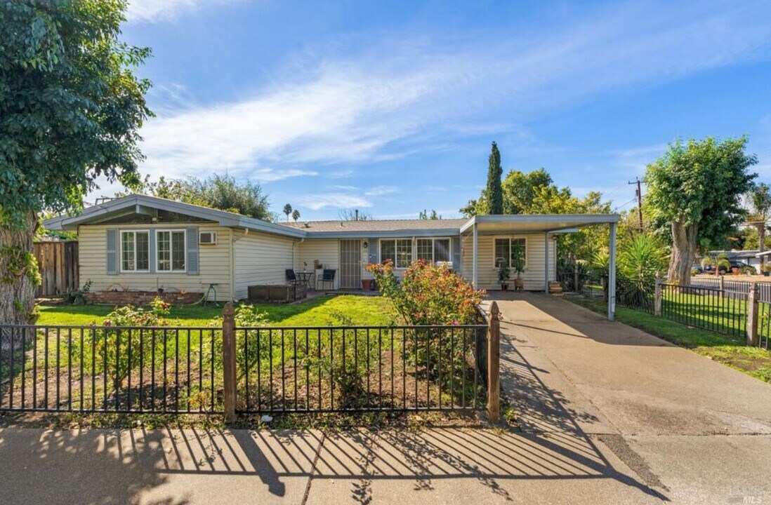 3461 Moretti Dr in Concord, CA - Building Photo