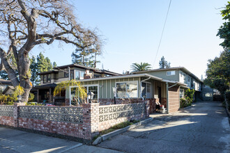 255 Mariposa Ave in Mountain View, CA - Building Photo - Building Photo