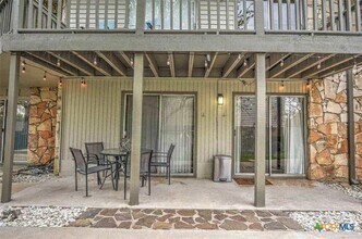 104 Cove E in Horseshoe Bay, TX - Building Photo - Building Photo