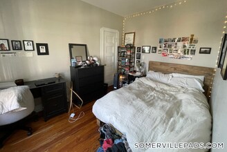 6 Warner St in Somerville, MA - Building Photo - Building Photo