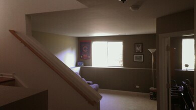 2440 Emily Ln in Elgin, IL - Building Photo - Building Photo