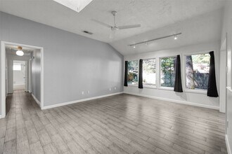 9 Birchcane Dr in Spring, TX - Building Photo - Building Photo