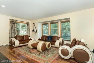 30384 Castleford Ct in Farmington Hills, MI - Building Photo - Building Photo
