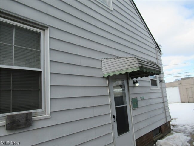 13510 Sherry Ave in Cleveland, OH - Building Photo - Building Photo