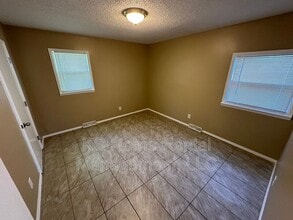 507 N Lincoln St in Olathe, KS - Building Photo - Building Photo