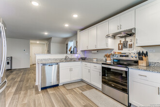 6231 Fieldrun in San Antonio, TX - Building Photo - Building Photo