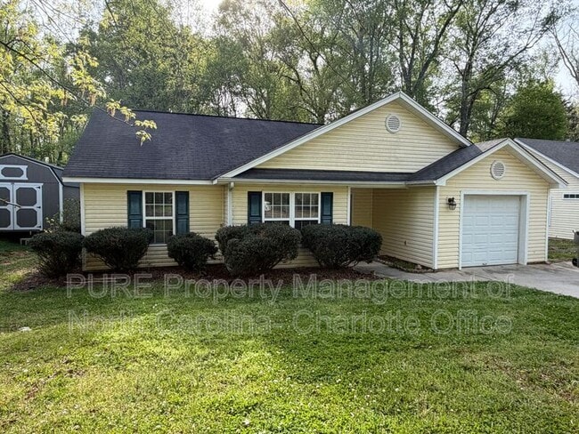 3385 Hunting Wood Ct in Gastonia, NC - Building Photo - Building Photo