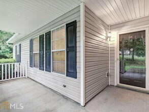 2804 James Henry Dr in Dacula, GA - Building Photo - Building Photo