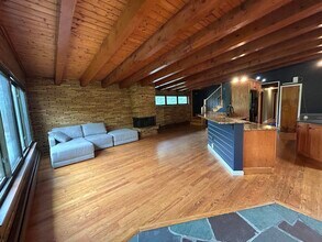 2021 River Rd in Manchester, NH - Building Photo - Building Photo