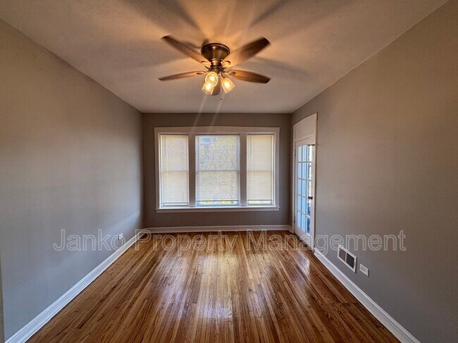 4640 S St Lawrence Ave in Chicago, IL - Building Photo - Building Photo