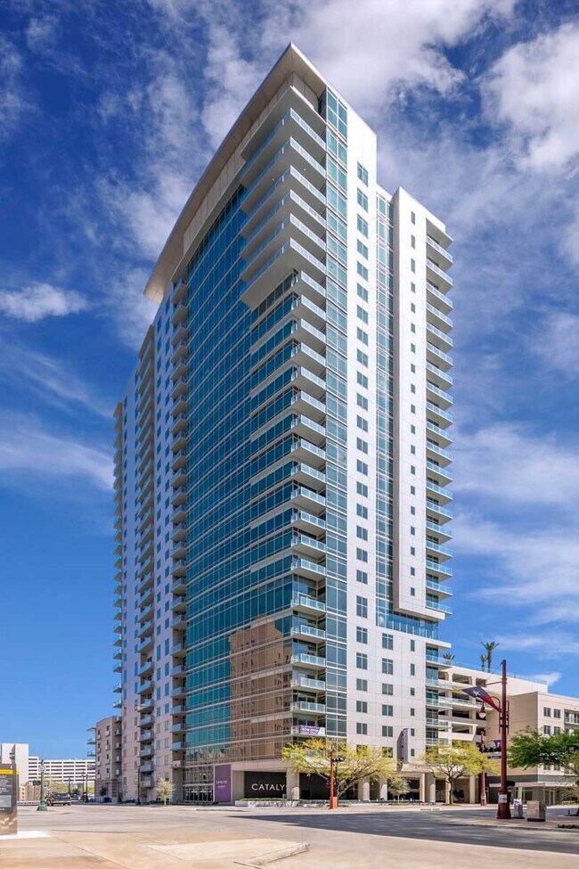 1475 Texas St in Houston, TX - Building Photo - Building Photo