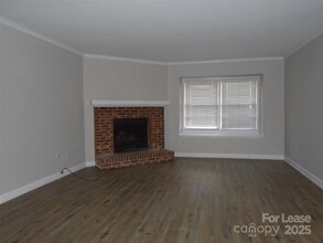 2141 Selwyn Ave in Charlotte, NC - Building Photo - Building Photo