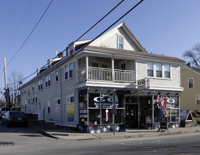 685 East Ave in Warwick, RI - Foto de edificio - Building Photo