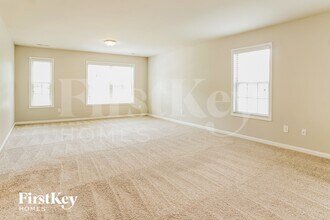 307 Summerwalk Rd in Greensboro, NC - Foto de edificio - Building Photo