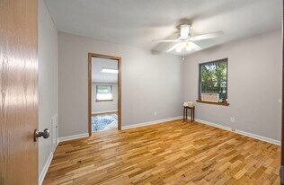 1815 N Woolsey Ave in Fayetteville, AR - Building Photo