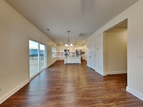 1323 Lomond Dr in Nashville, TN - Building Photo - Building Photo