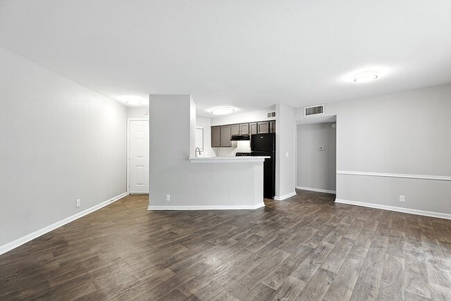 Newport Apartment Homes in Nashville, TN - Foto de edificio - Building Photo