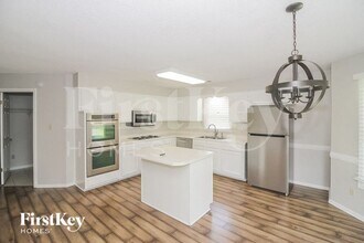 594 Featherwind Cove N in Memphis, TN - Building Photo - Building Photo