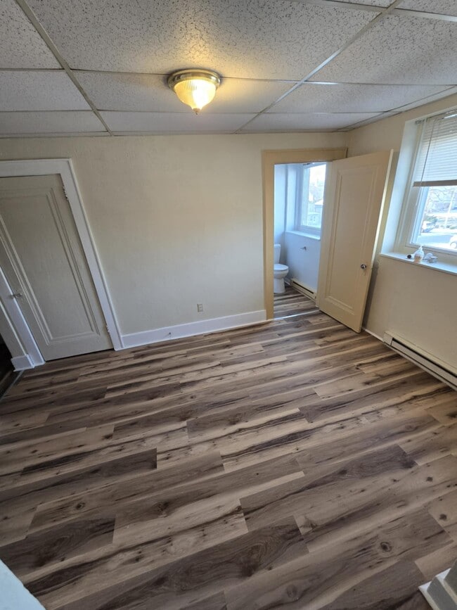 15 S Stewart St, Unit 202 in Blairsville, PA - Foto de edificio - Building Photo