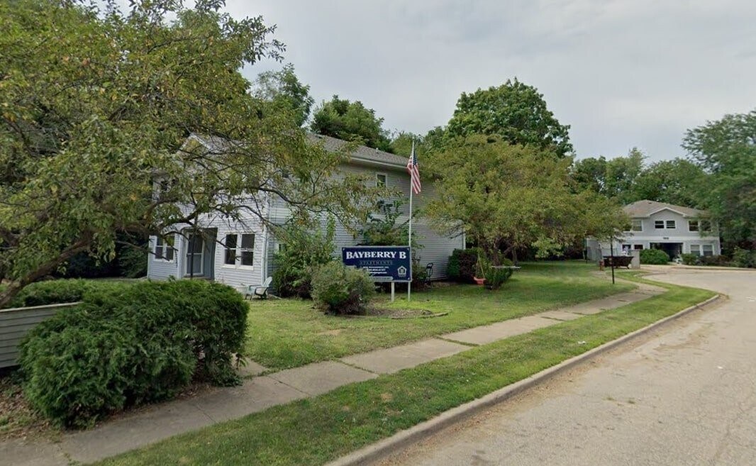 1405 N Bayberry Ct in Chillicothe, IL - Building Photo