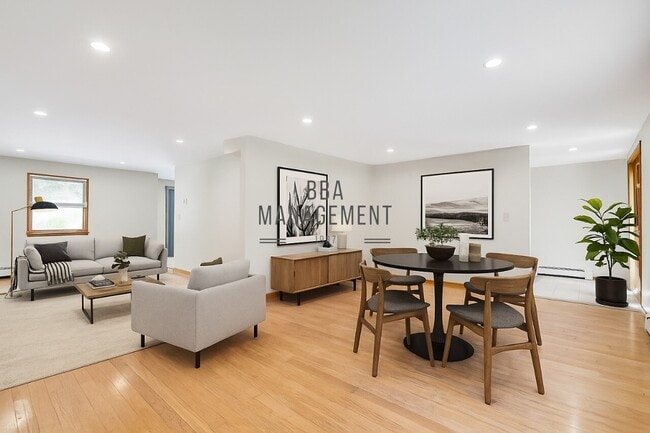 115 Rowe St, Unit 1