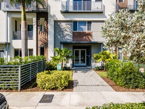 Galleria Lofts in Fort Lauderdale, FL - Foto de edificio - Building Photo