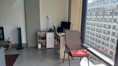 1133 14th St NW, Unit 1008 in Washington, DC - Foto de edificio - Building Photo