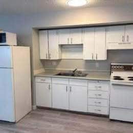 5203-352 52 St in Drayton Valley, AB - Building Photo