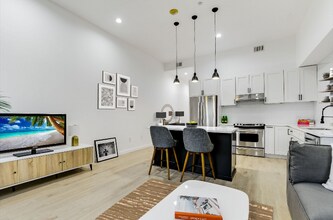 507 Sabine St in Austin, TX - Building Photo - Building Photo