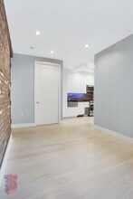 200 Stanton St in New York, NY - Building Photo - Building Photo