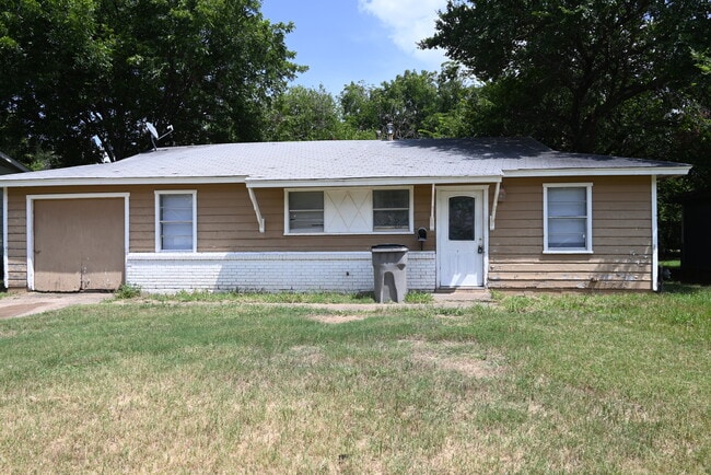 property at 1421 Harrison St