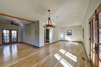 1090 Vista Trail NE in Atlanta, GA - Building Photo - Building Photo