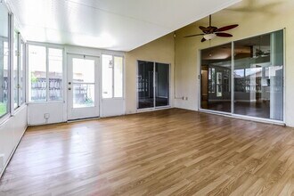 9042 Egret Cove Cir in Riverview, FL - Building Photo - Building Photo