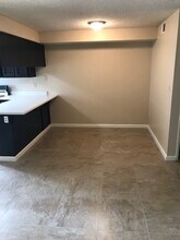 817 Quail Ln in Bakersfield, CA - Building Photo - Building Photo