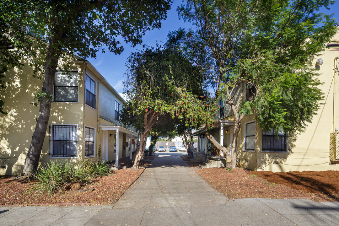 2127-2143 Dwight Way in Berkeley, CA - Building Photo